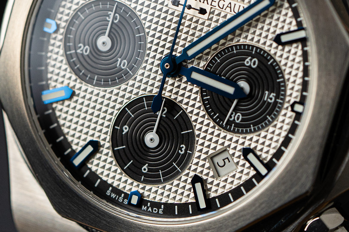 Girard-Perrgeaux Laureato Chronograph