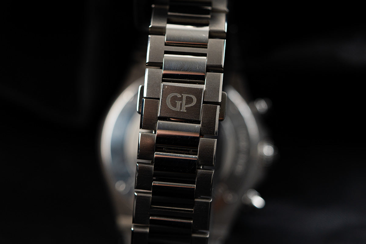 Girard-Perrgeaux Laureato Chronograph